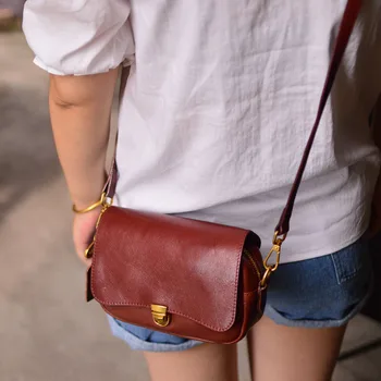 AETOO Тип обложки личность девушка ретро литературная молодежная сумка через плечо на открытом воздухе для поездок на работу бизнес досуг маленькая квадратная сумка простая