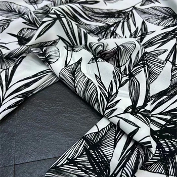 Продукт модного бренда Обновлен и элегантен благодаря принту в виде листьев, эластичной двойной шелковой ткани из крепа Цяо, роскошному дизайну рубашки-полуботинки Изображение 2