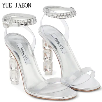 Серебряные женские мягкие кожаные сандалии прозрачный кристалл лодыжки ремень насосы женские летние свадебные горный хрусталь квадратных каблуках 